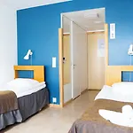 Bed & Breakfast &
