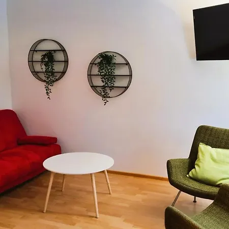 & Panzió 3*